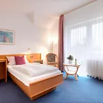 Hotel Zur Prinzenbrücke 3*