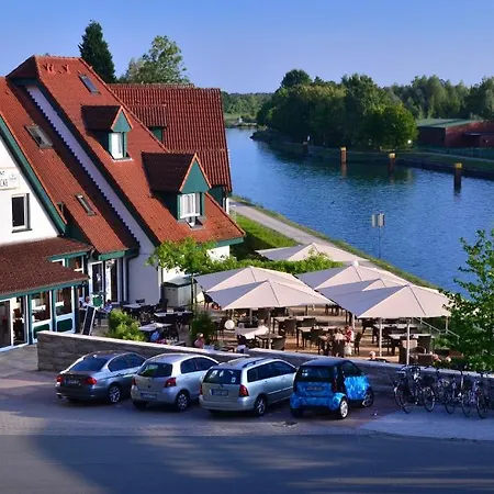 Zur Prinzenbrücke